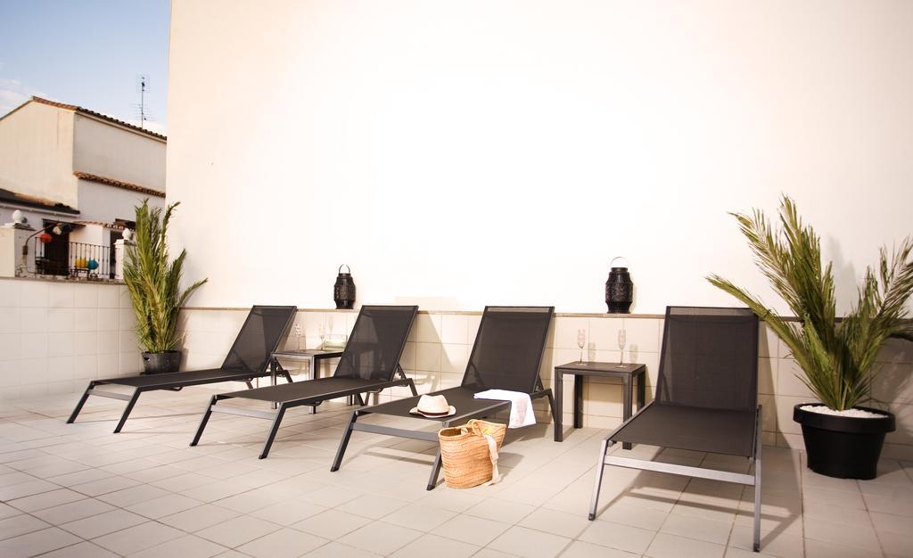 Urbanliving Fajardo Apartment Malaga Exterior photo