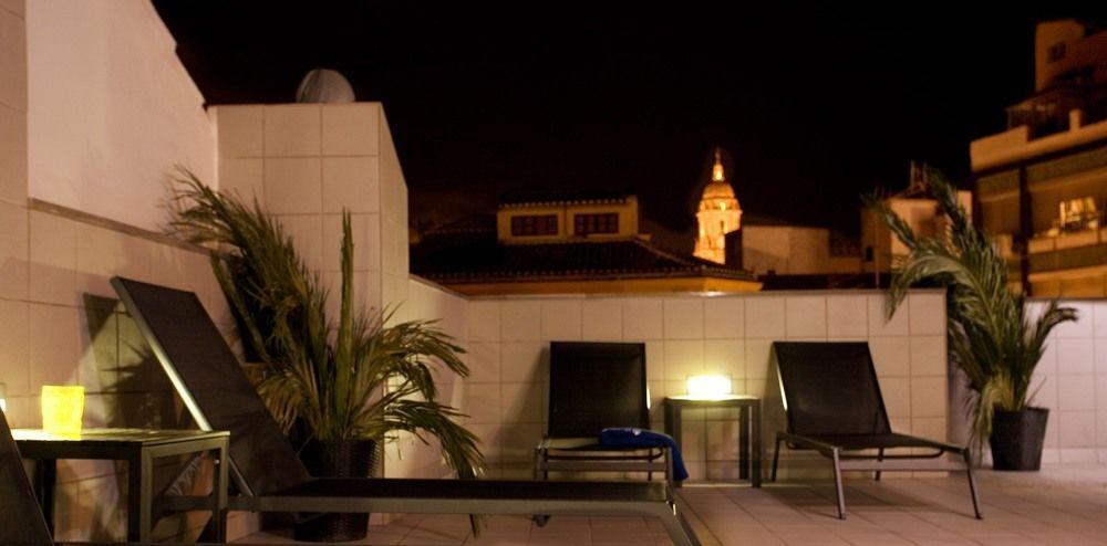 Urbanliving Fajardo Apartment Malaga Exterior photo