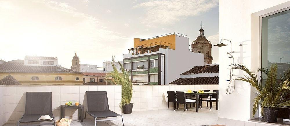 Urbanliving Fajardo Apartment Malaga Exterior photo