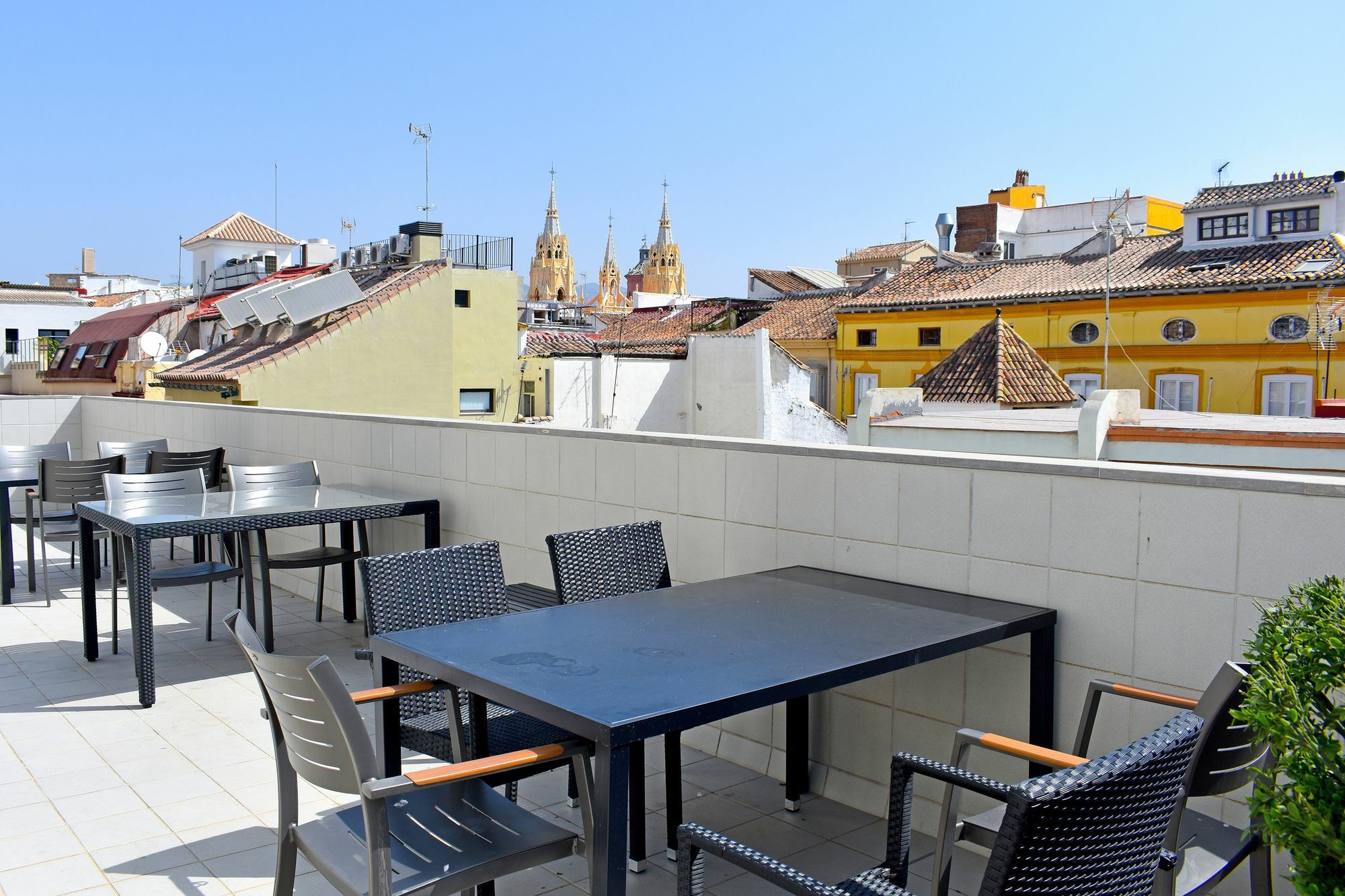 Urbanliving Fajardo Apartment Malaga Exterior photo